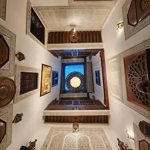 https://riad-dar-kirami.hotelfesmorocco.com